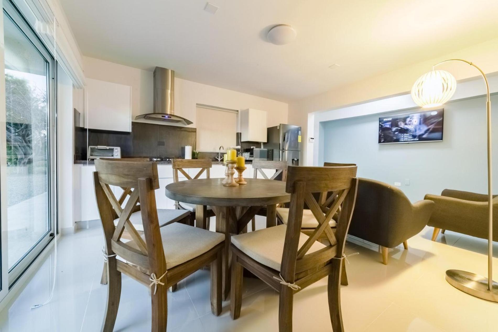 Koyari Modern Condos 9Br 7Ba Sleeps 26 W/ Pool And Roof Deck Palm Beach Bagian luar foto
