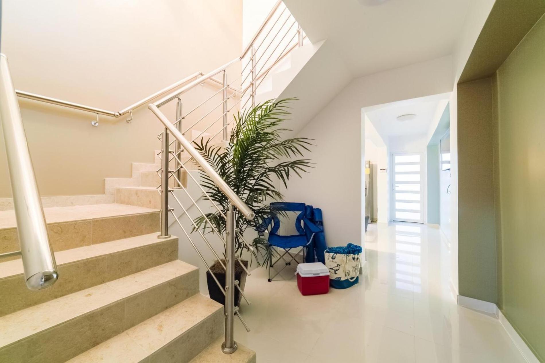 Koyari Modern Condos 9Br 7Ba Sleeps 26 W/ Pool And Roof Deck Palm Beach Bagian luar foto