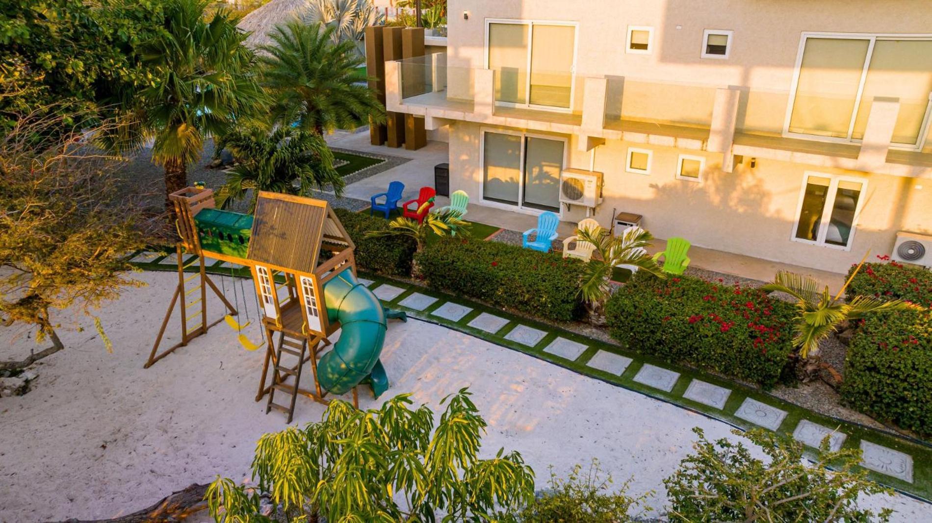 Koyari Modern Condos 9Br 7Ba Sleeps 26 W/ Pool And Roof Deck Palm Beach Bagian luar foto