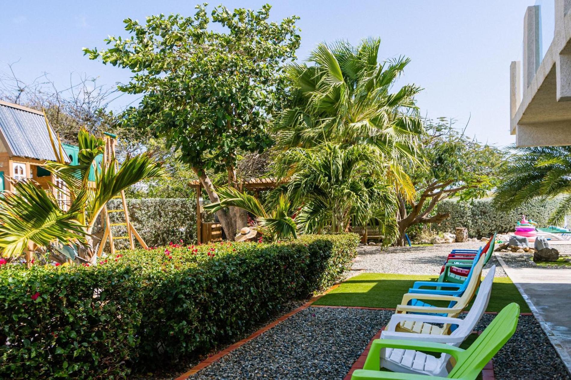 Koyari Modern Condos 9Br 7Ba Sleeps 26 W/ Pool And Roof Deck Palm Beach Bagian luar foto