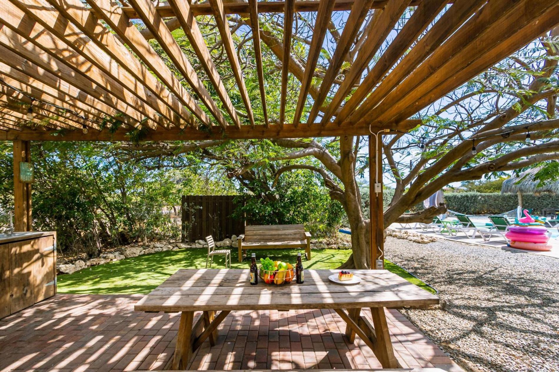 Koyari Modern Condos 9Br 7Ba Sleeps 26 W/ Pool And Roof Deck Palm Beach Bagian luar foto